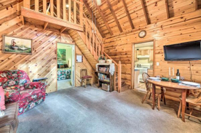 Cute Pinetop Cabin with Gas Grill - Hike and Golf!